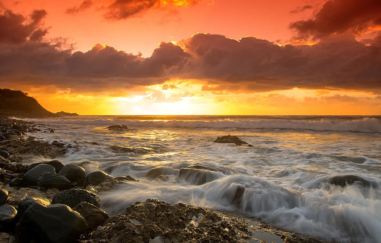 Фото обои солнце, камни, океан, рассвет, берег, горизонт