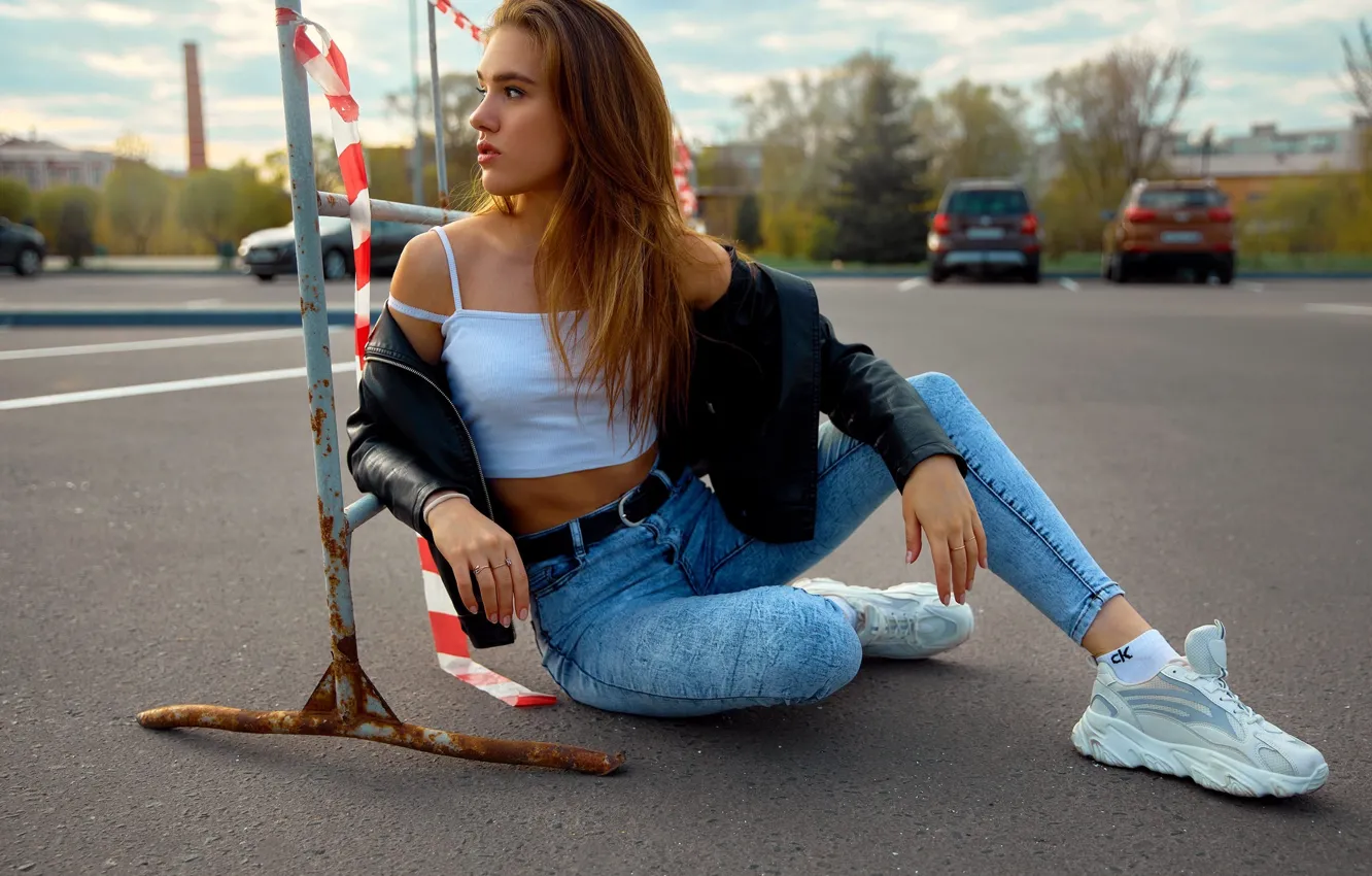 Фото обои girl, model, jeans, jacket, sneakers