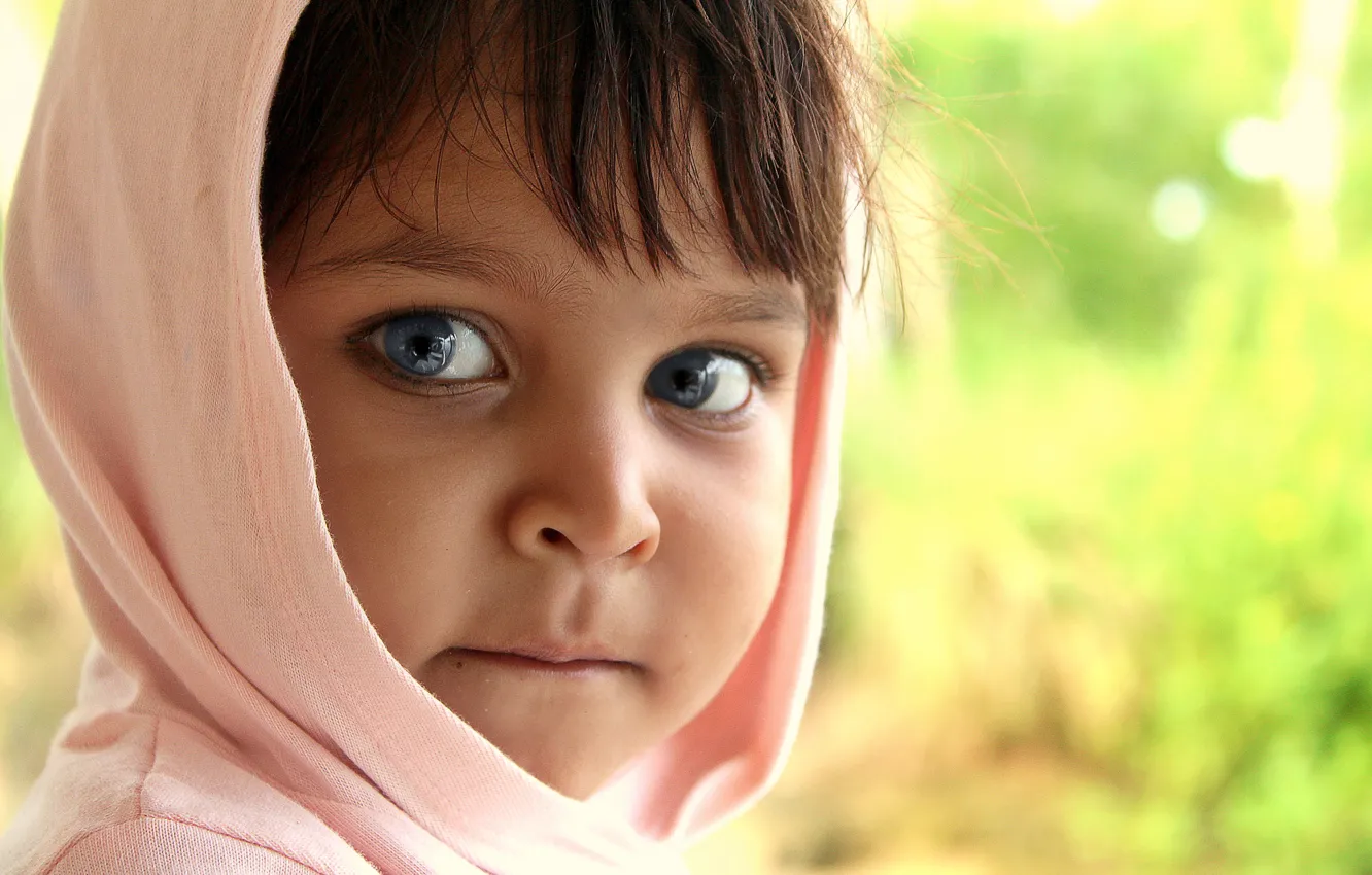 Фото обои girl, blue, eyes, children, kid, little girl, hood
