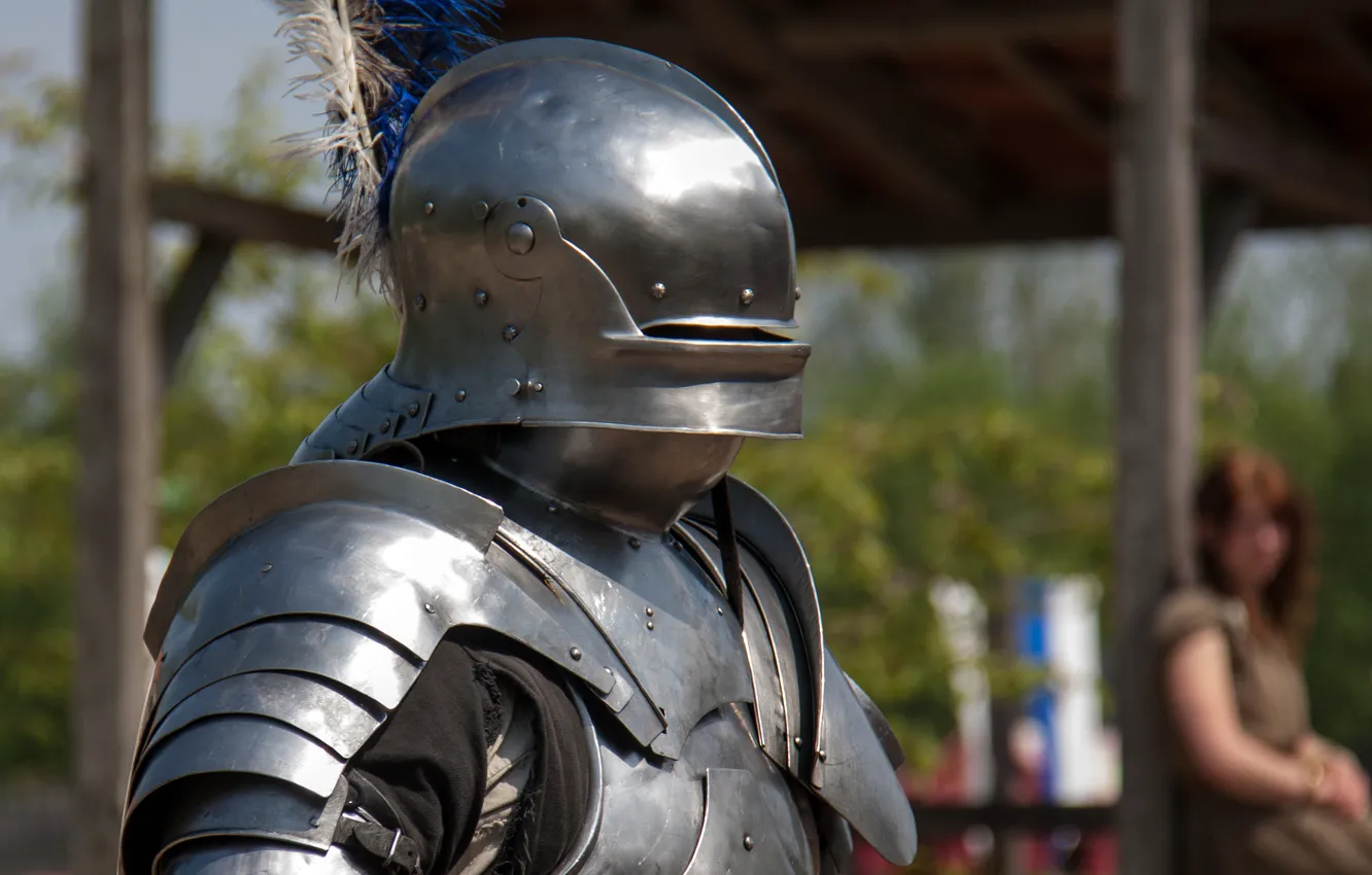 Фото обои металл, доспехи, воин, шлем, рыцарь