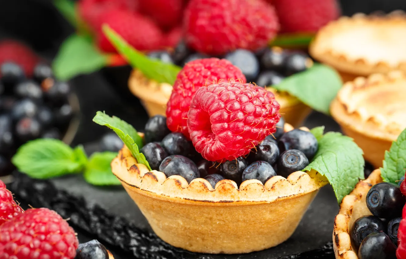 Фото обои ягоды, малина, черника, десерт, сладкое, тарталетки