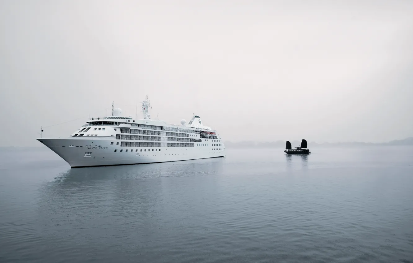 Фото обои туман, гладь, корабль, парусник, лайнер, silwer cloud, серебряное облако