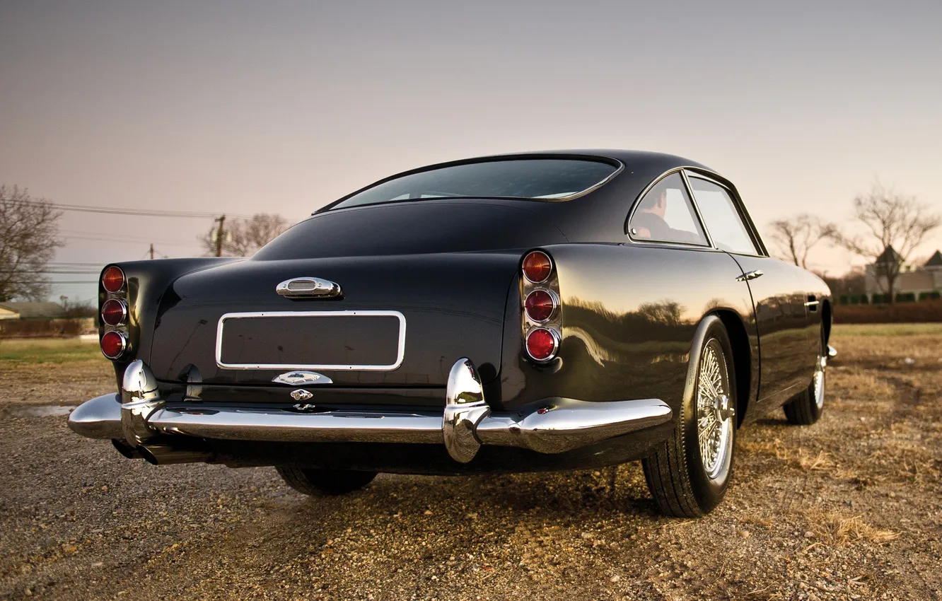 Фото обои Aston Martin, астон мартин, спорткар, классика, вид сзади, DB4, 1961, дб4
