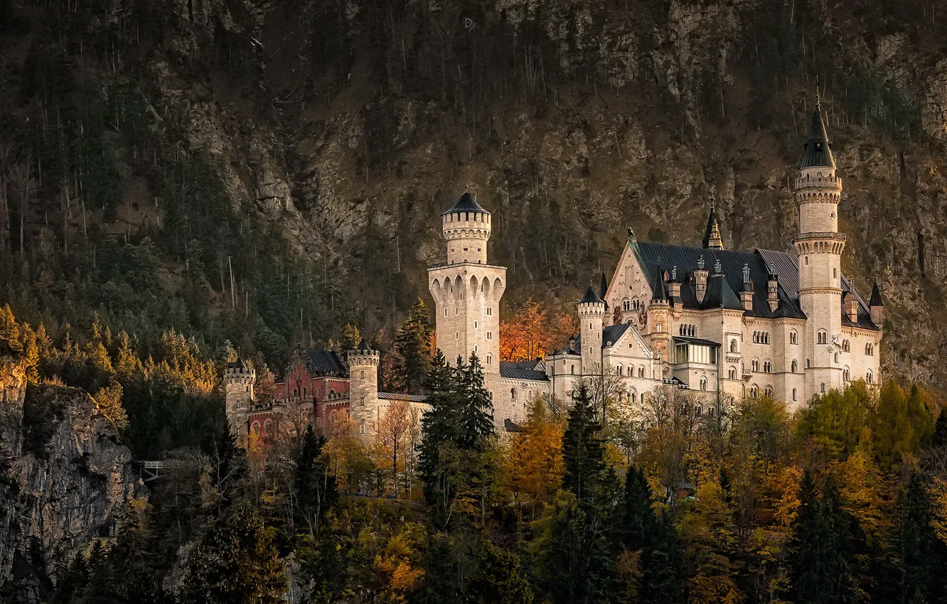 Фото обои осень, лес, скалы, Германия, Замок Нойшванштайн, юго-западная Бавария, Ноябрь