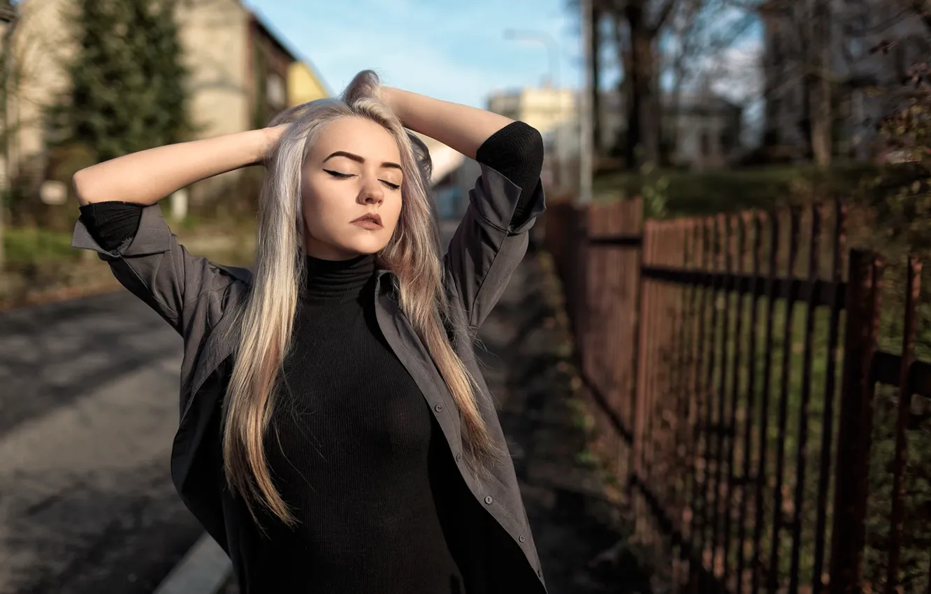 Фото обои губки, локоны, Libor Pawlas, Veronii