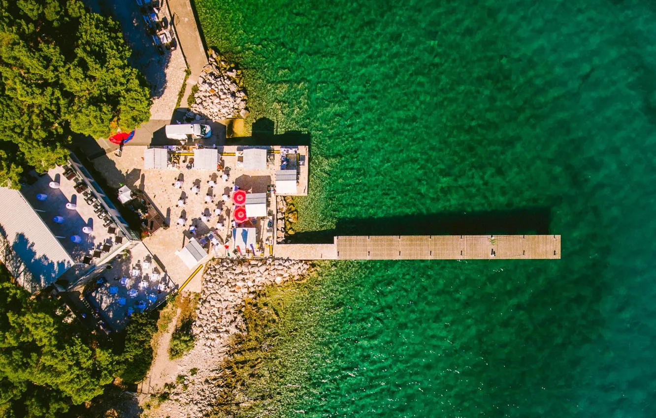 Фото обои море, пляж, пристань, отель, курорт, вид сверху, Хорватия, Адриатика