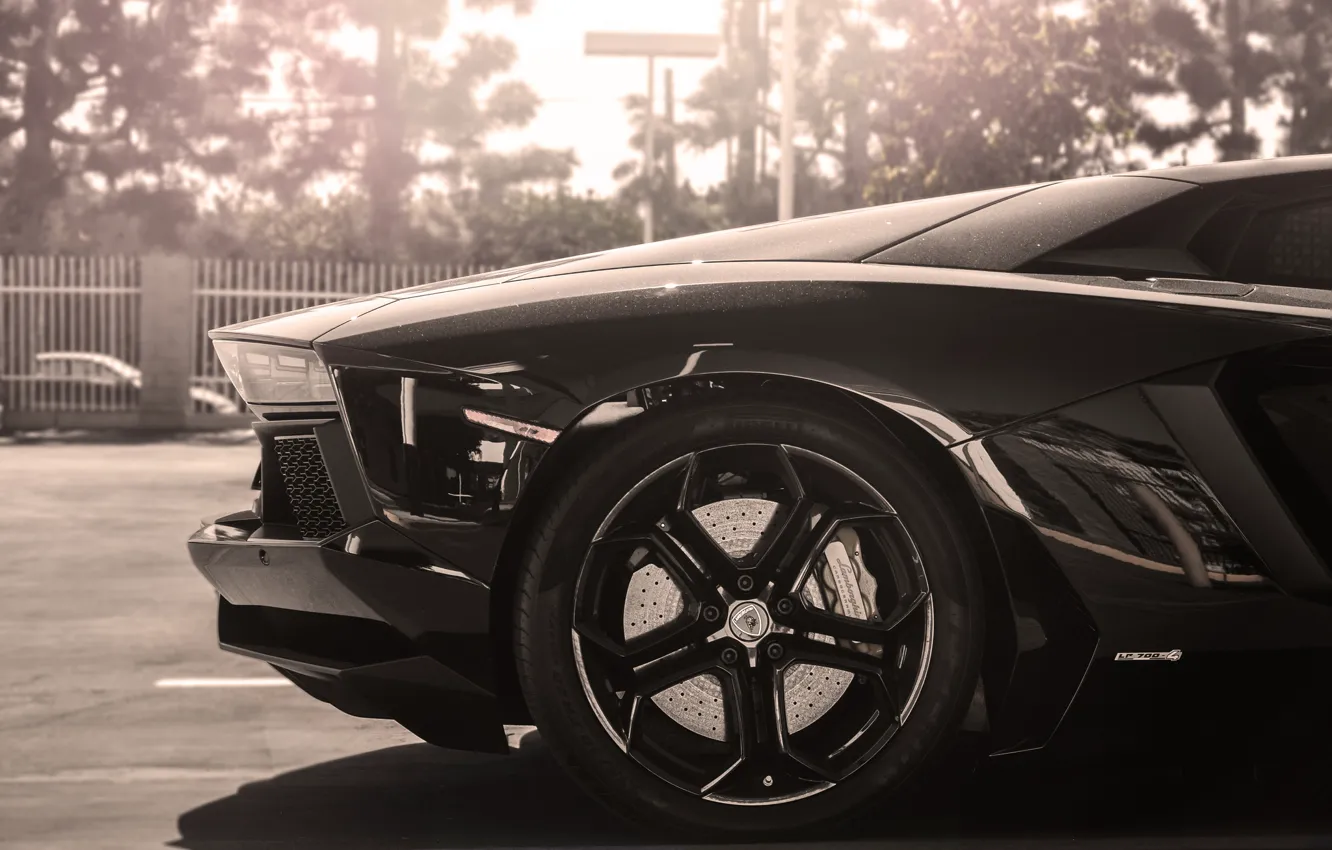 Фото обои солнце, черный, Lamborghini, колесо, диск, black, sun, rim