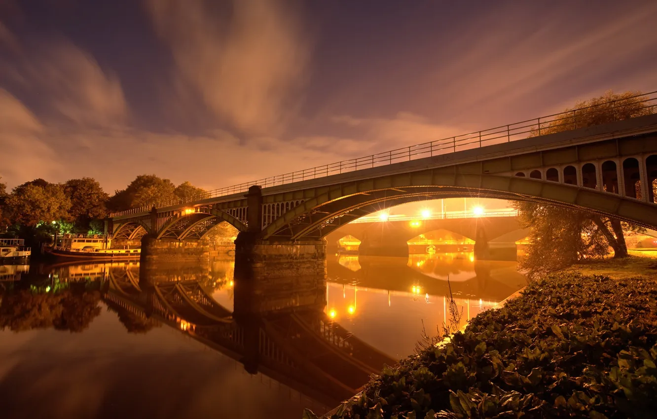 Фото обои London, Richmond, Twickenham Bridge