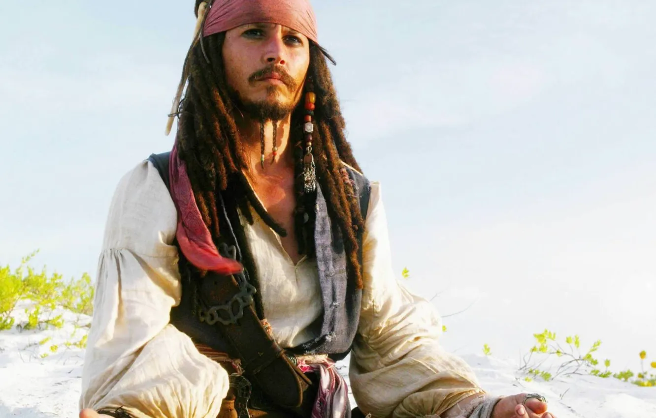 Фото обои Johnny Depp, Пляж, Джек Воробей, Пираты Карибского моря