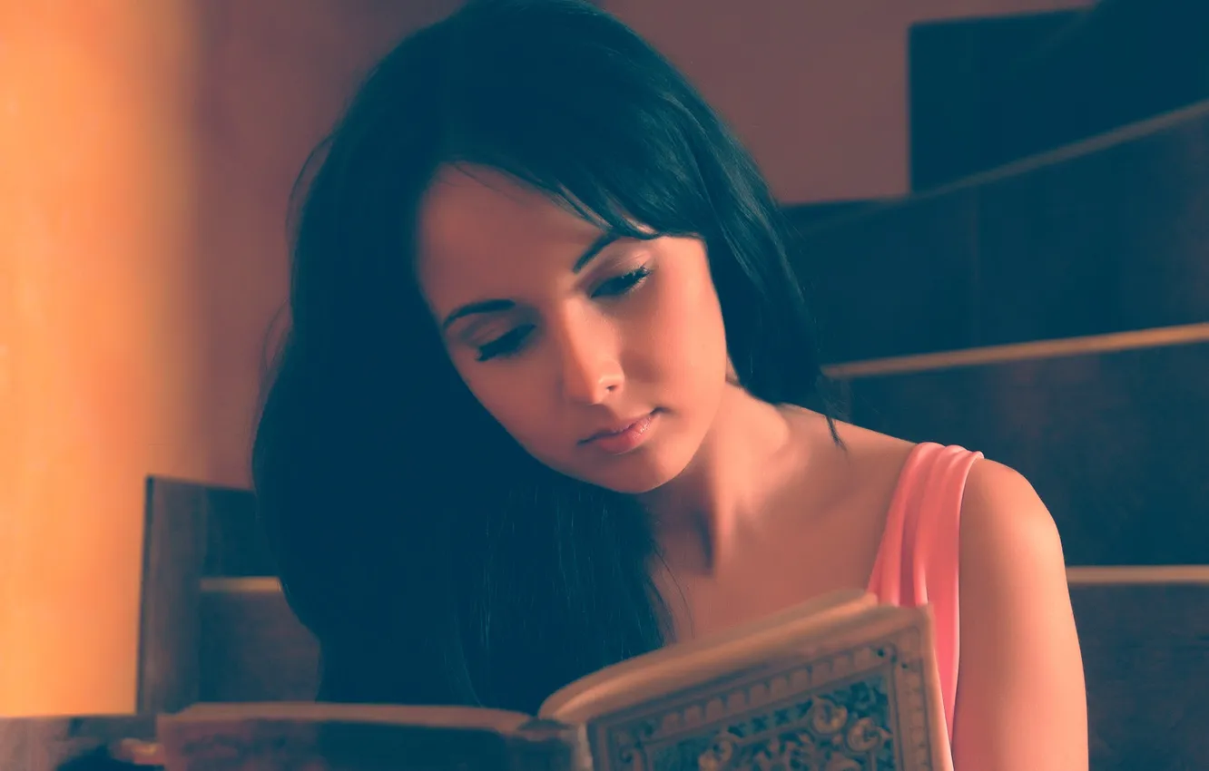 Фото обои книга, Angel Kiss, читает