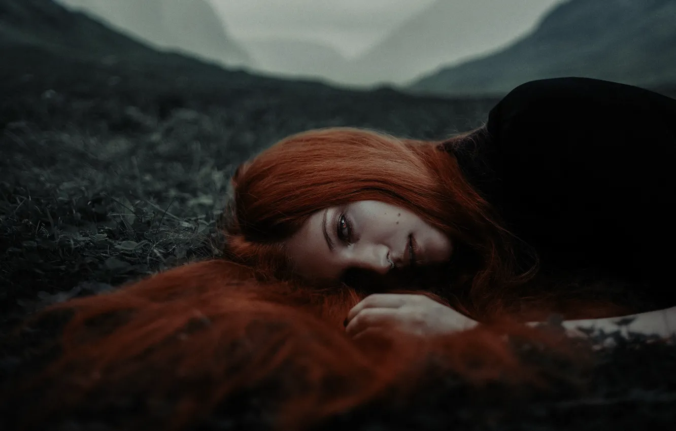 Фото обои девушка, лицо, настроение, ситуация, рыжая, рыжеволосая, длинные волосы