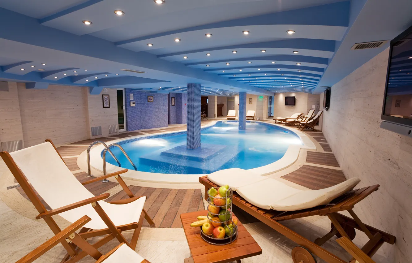 Фото обои фрукты, столик, лежаки, interior, телевизоры., pool бассейн