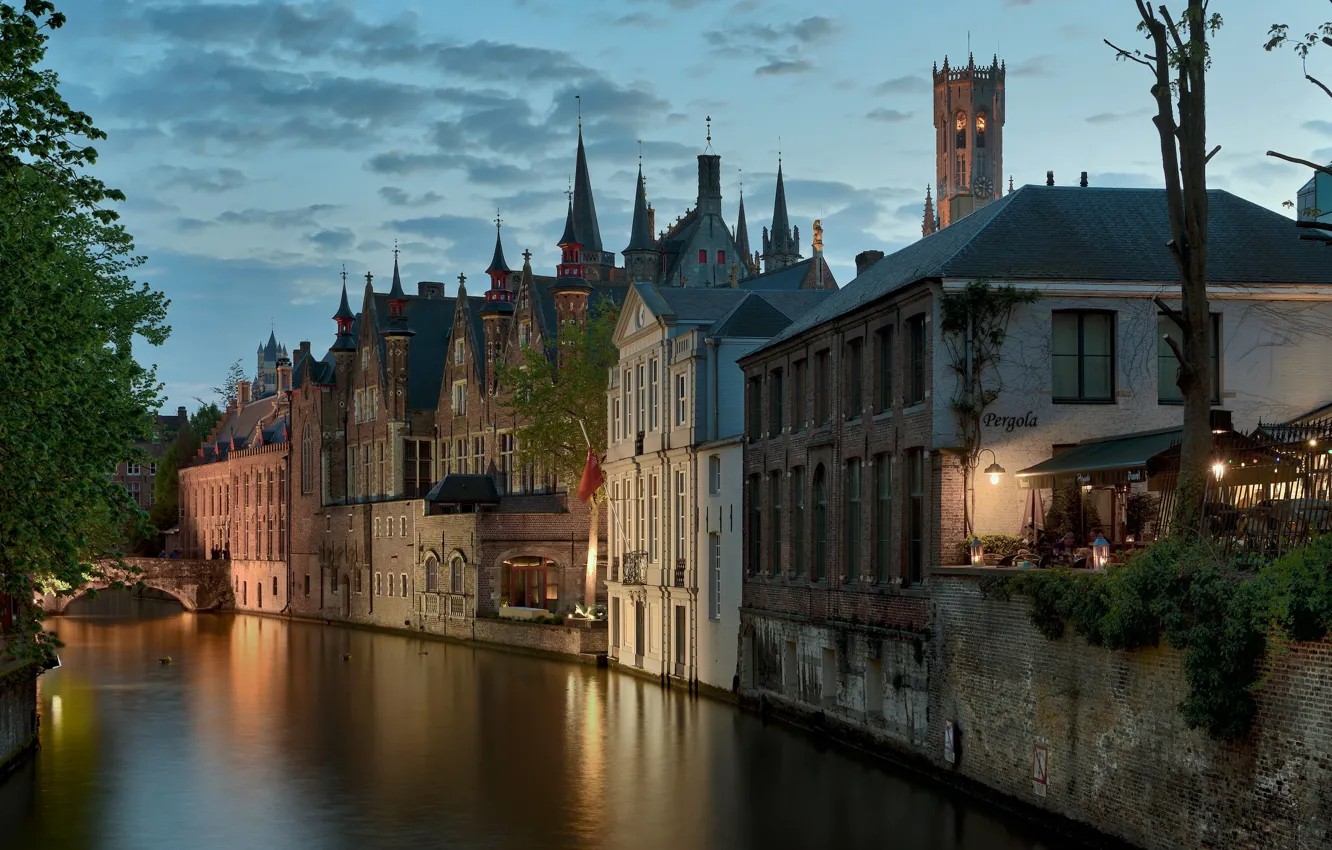 Фото обои город, дома, вечер, освещение, канал, Бельгия, Брюгге