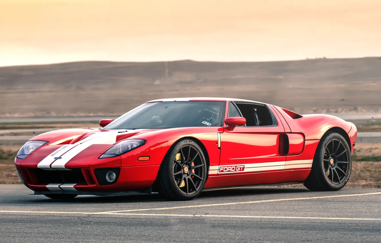 Фото обои Ford, Red, Black, White, Wheels, Stripes