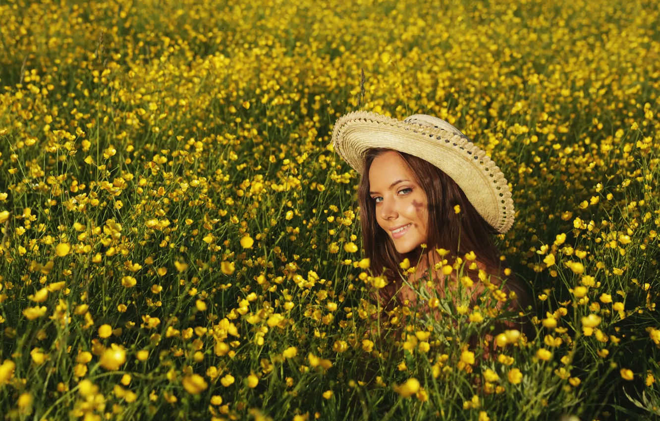 Фото обои поле, цветы, природа, модель, шляпа, Katya Clover