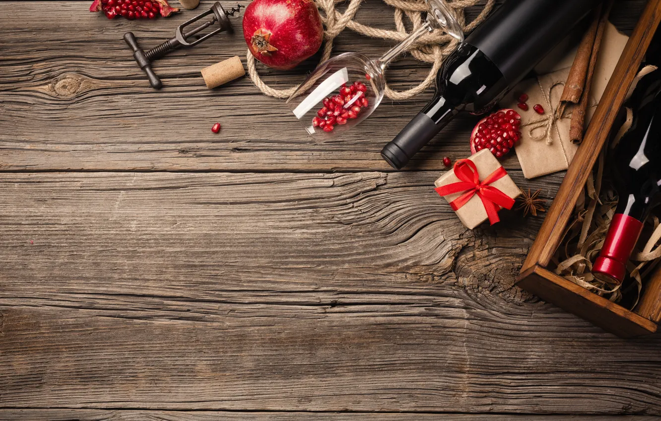 Фото обои праздник, подарок, вино, бокалы, гранат