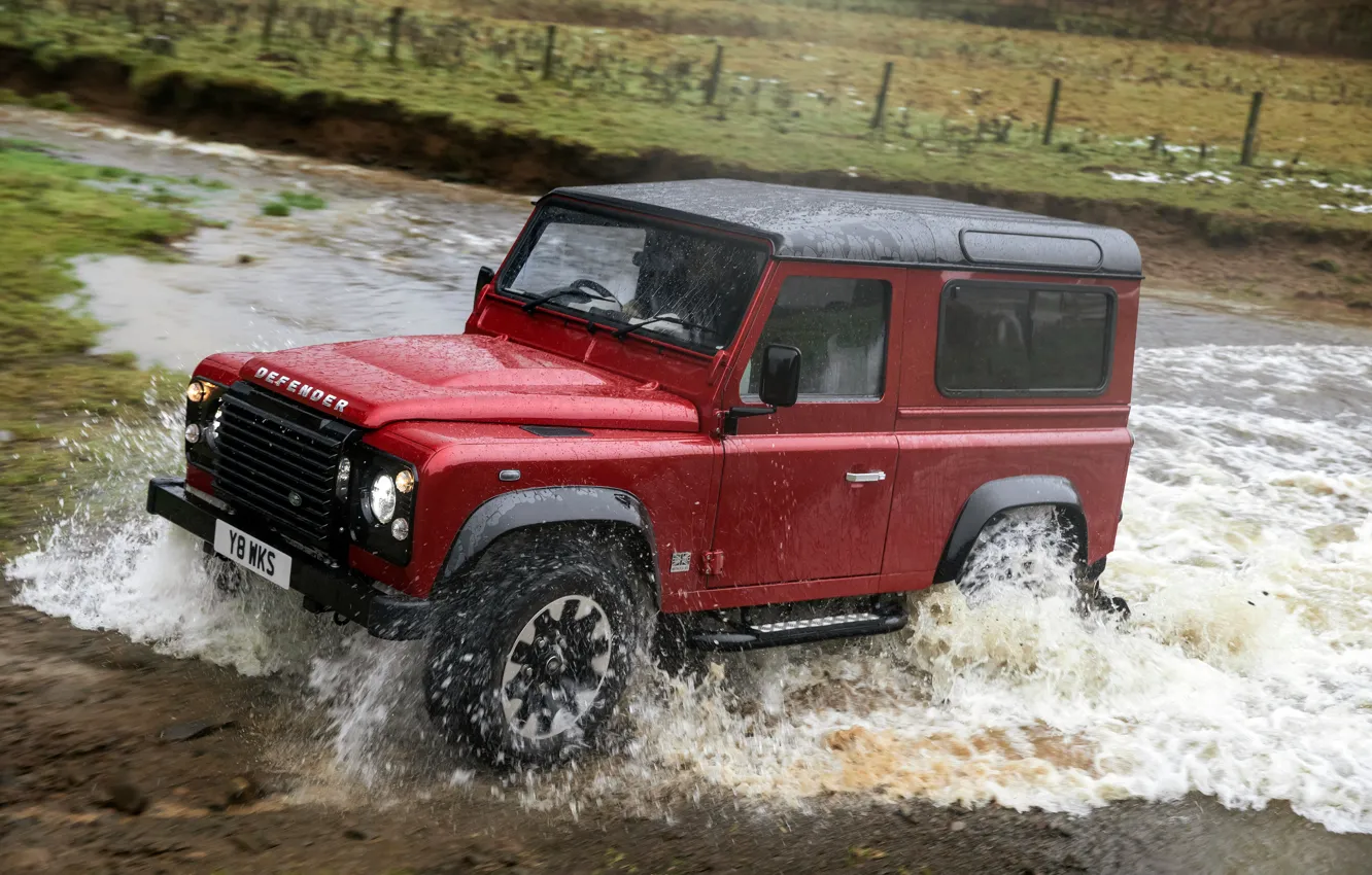 Фото обои вода, брызги, красный, движение, внедорожник, Land Rover, 2018, Defender