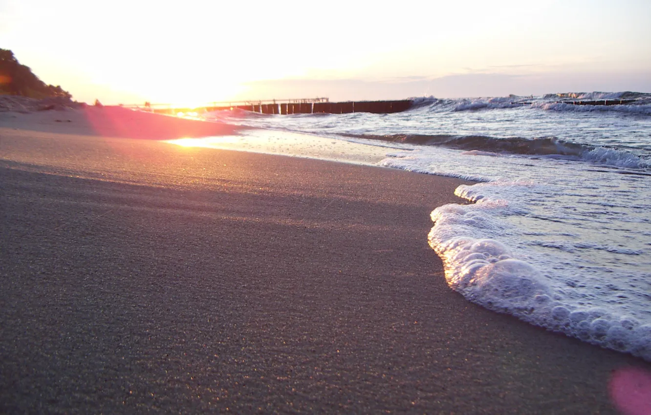 Фото обои песок, море, пляж, лето, пена, солнце, свет, природа