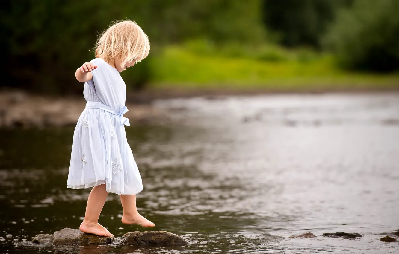 Фото обои лето, река, девочка