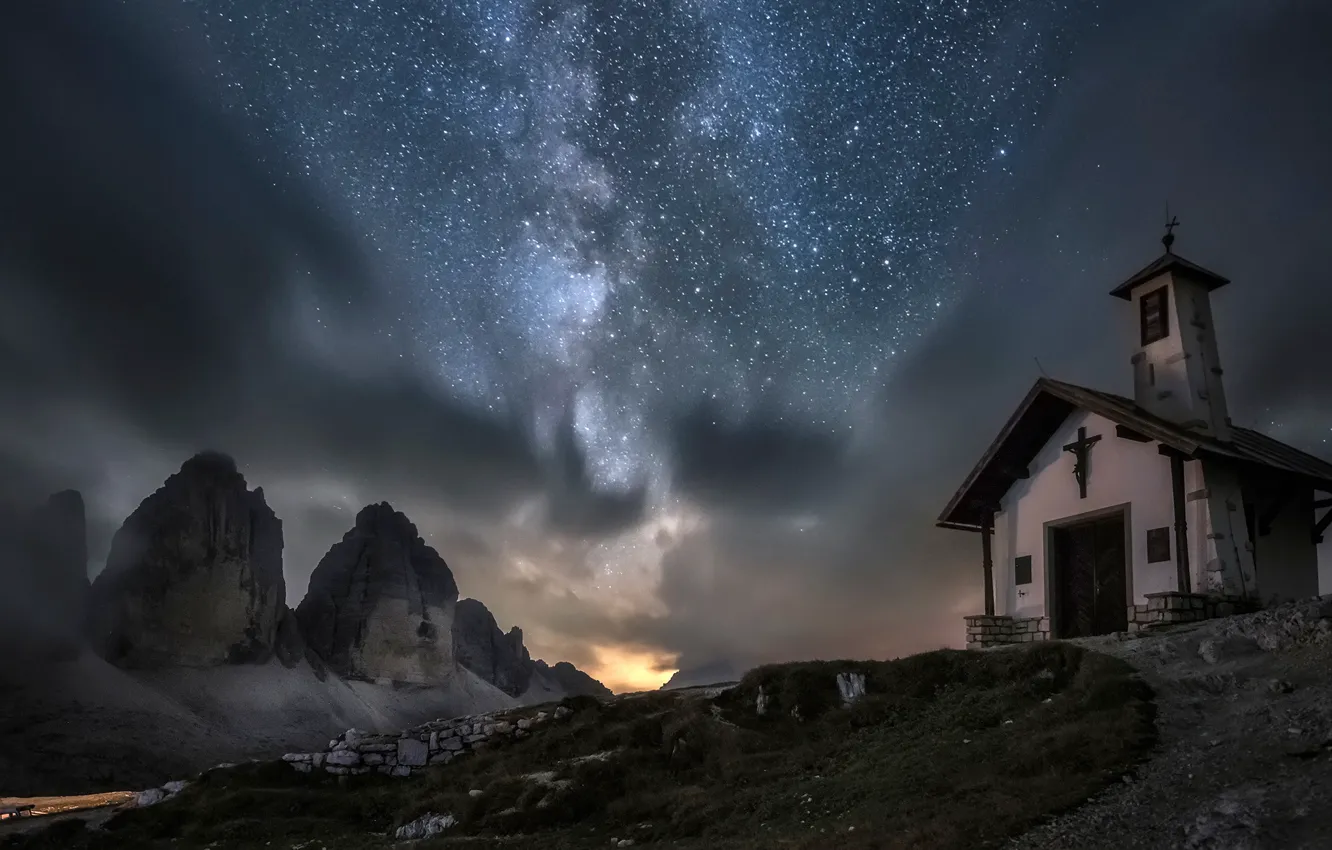 Фото обои ночь, звёзды, Италия, Dolomites, Tre Cime di Lavaredo