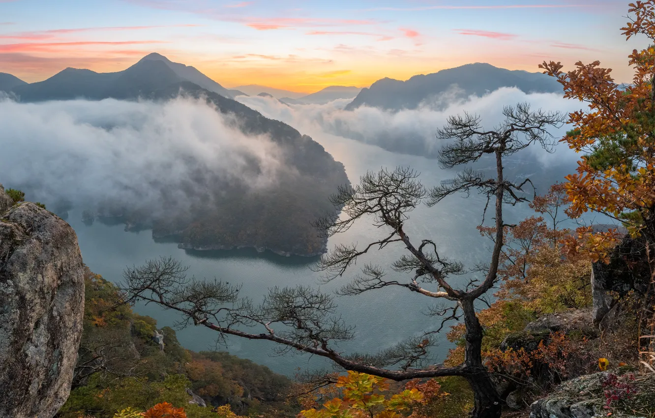 Фото обои осень, облака, пейзаж, горы, природа, туман, река, растительность