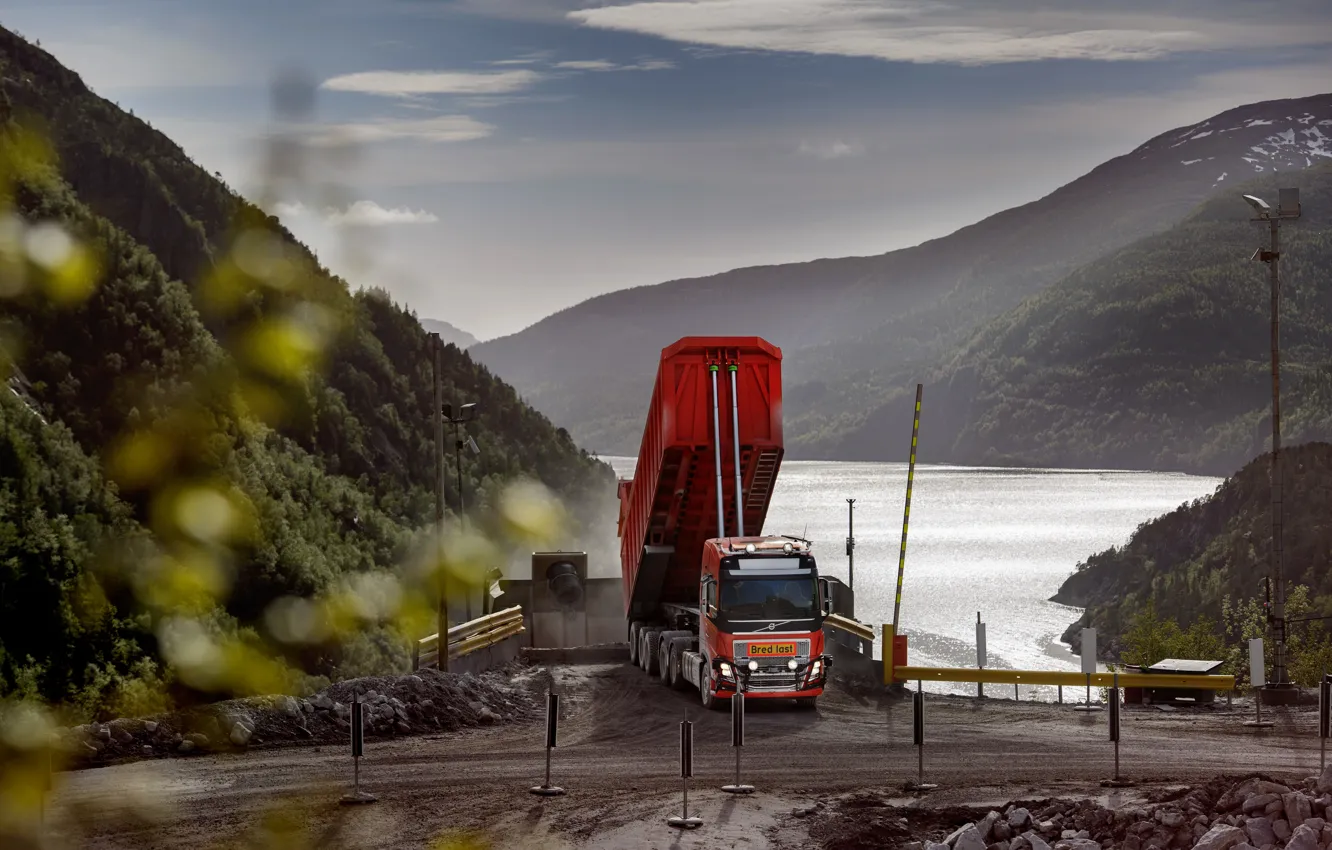 Фото обои дорога, Volvo, кузов, седельный тягач, трёхосный, полуприцеп, Volvo FH