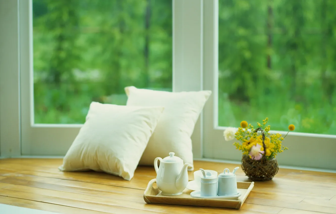 Фото обои лето, цветы, чай, подушки, окно