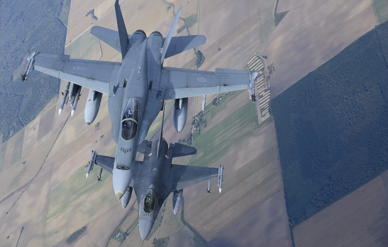 Фото обои полет, истребители, F-16, Fighting Falcon, Hornet, CF-18
