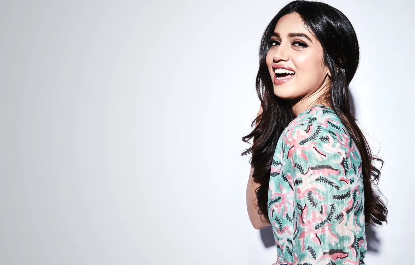 Фото обои girl, hot, sexy, eyes, smile, beautiful, figure, model