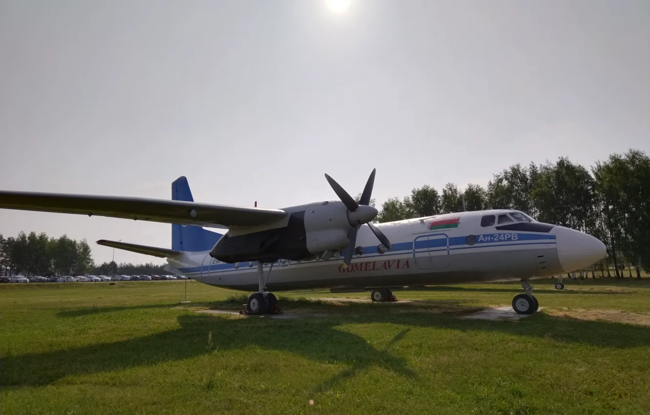 Фото обои Самолет, Ан-24, авиамузей, аэропорт Минск-1