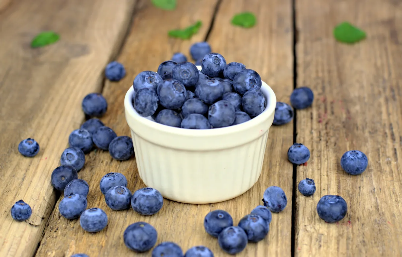 Фото обои ягоды, черника, fresh, wood, blueberry, голубика, berries