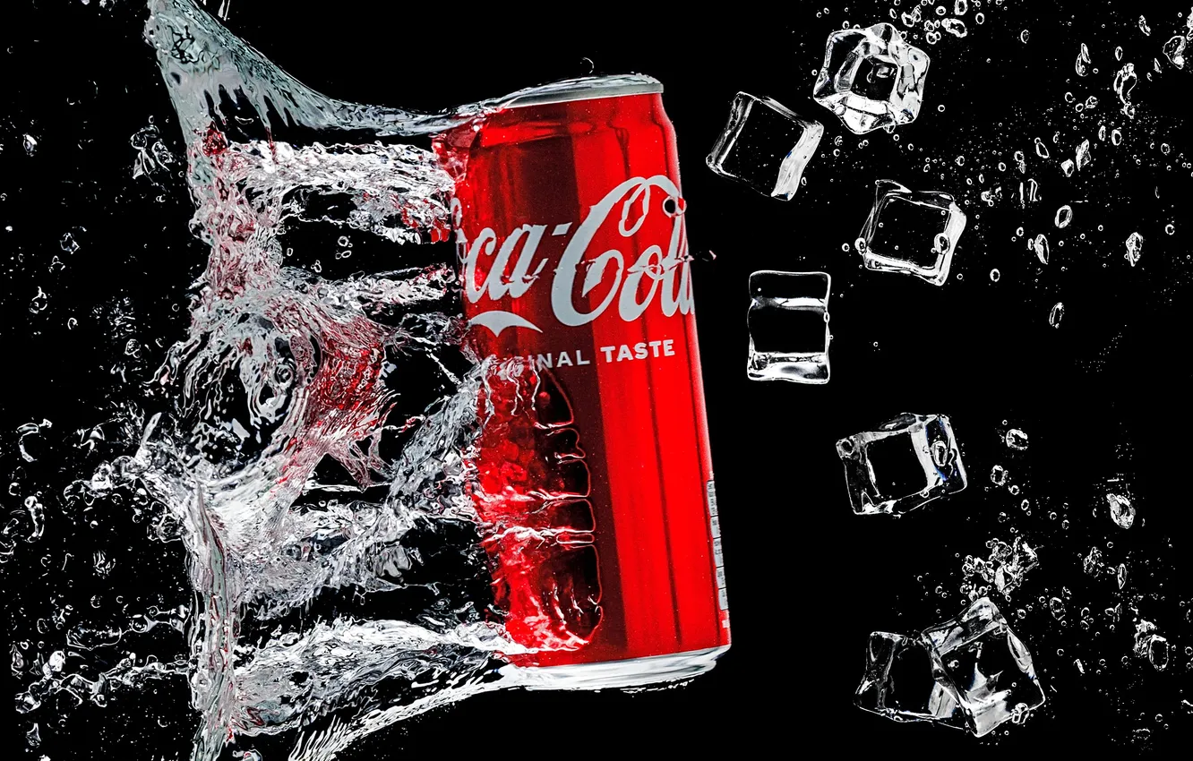 Фото обои вода, капли, брызги, лёд, напиток, coca cola, Евгений Дёгтев