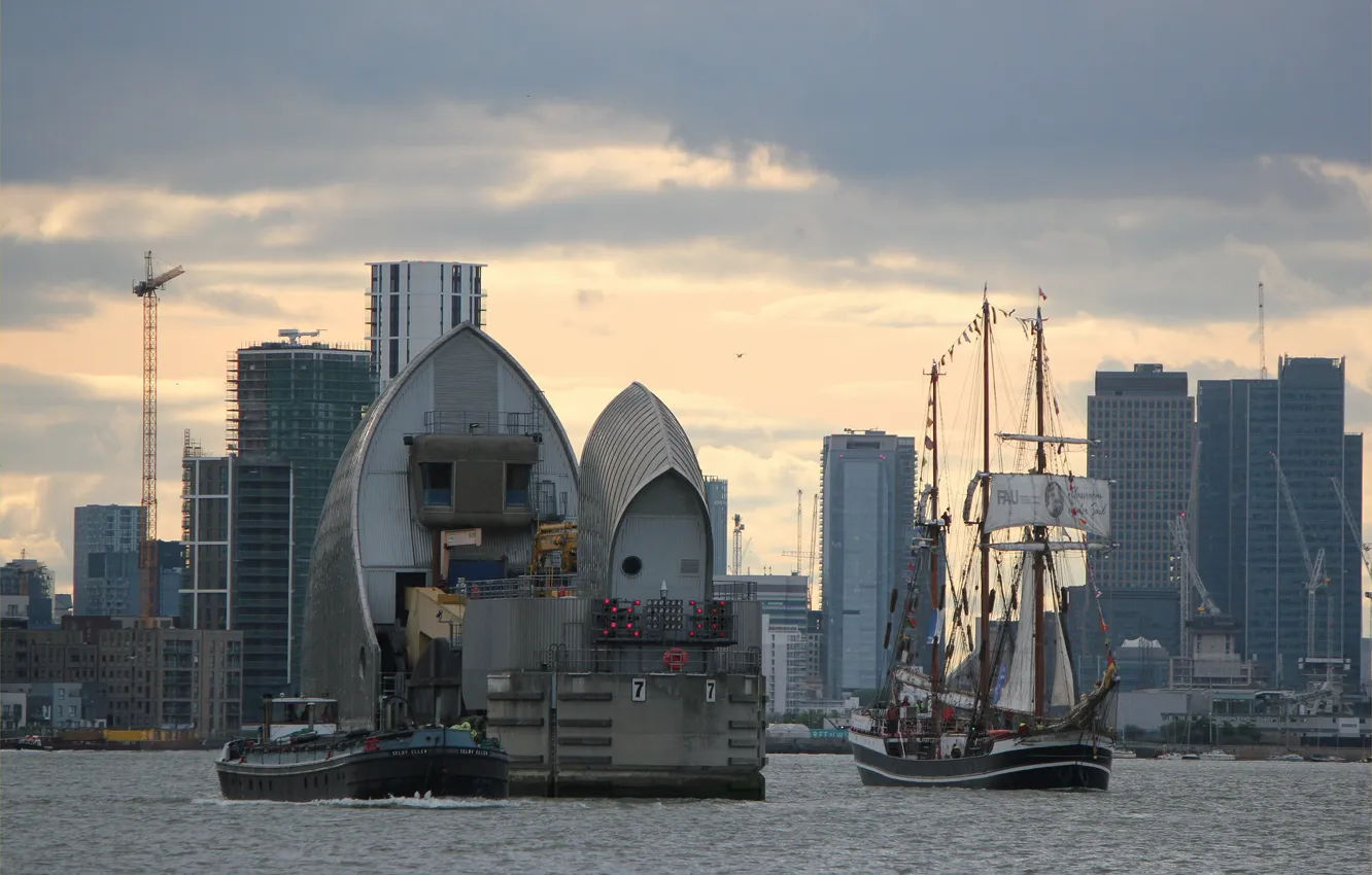 Фото обои река, Лондон, корабли, постройки, England, The Thames Barrier at London