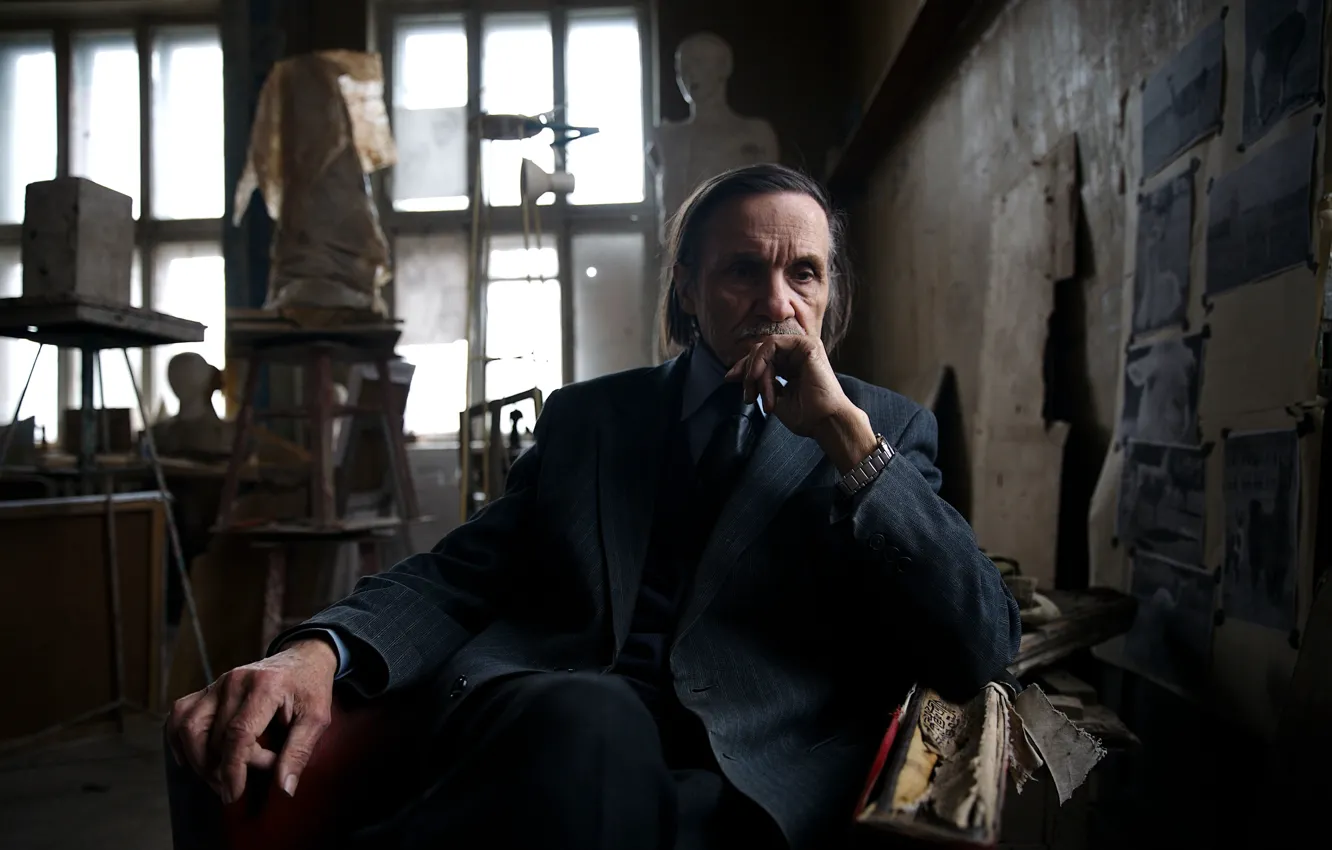 Фото обои sitting, thinking, mustaches, adult man
