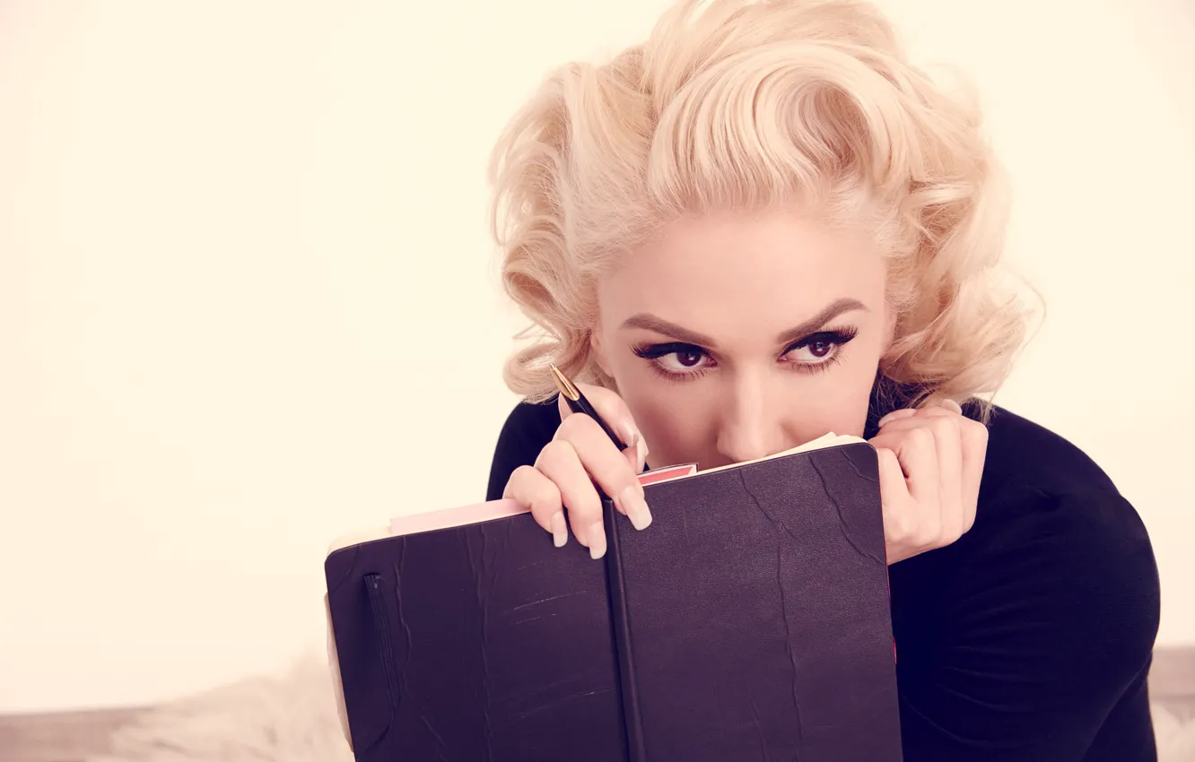 Фото обои лицо, стиль, волосы, блондинка, записная книжка, Gwen Stefani