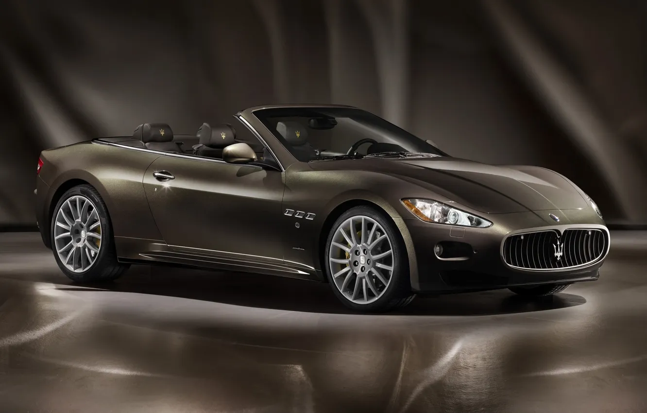 Фото обои блики, отражение, кабриолет, maserati, мазерати, красивая машина, grancabrio, fendi