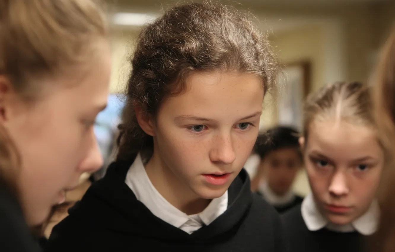 Фото обои взгляд, девушка, лицо, прошлое, девочка, СССР, школьница, школа