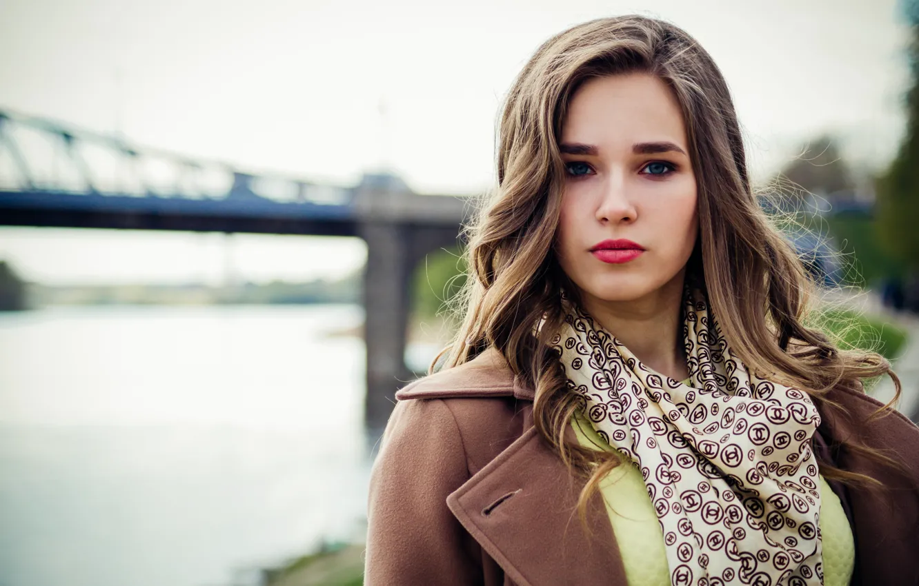 Фото обои city, light, girl, fashion, young, model, sun, street