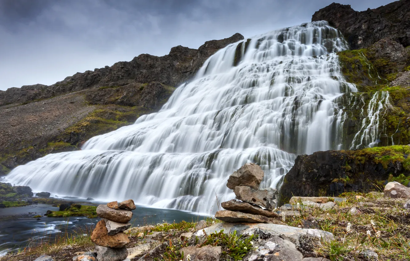 Фото обои скала, камни, водопад, мох, каскад, Исландия, Фьядльфосс