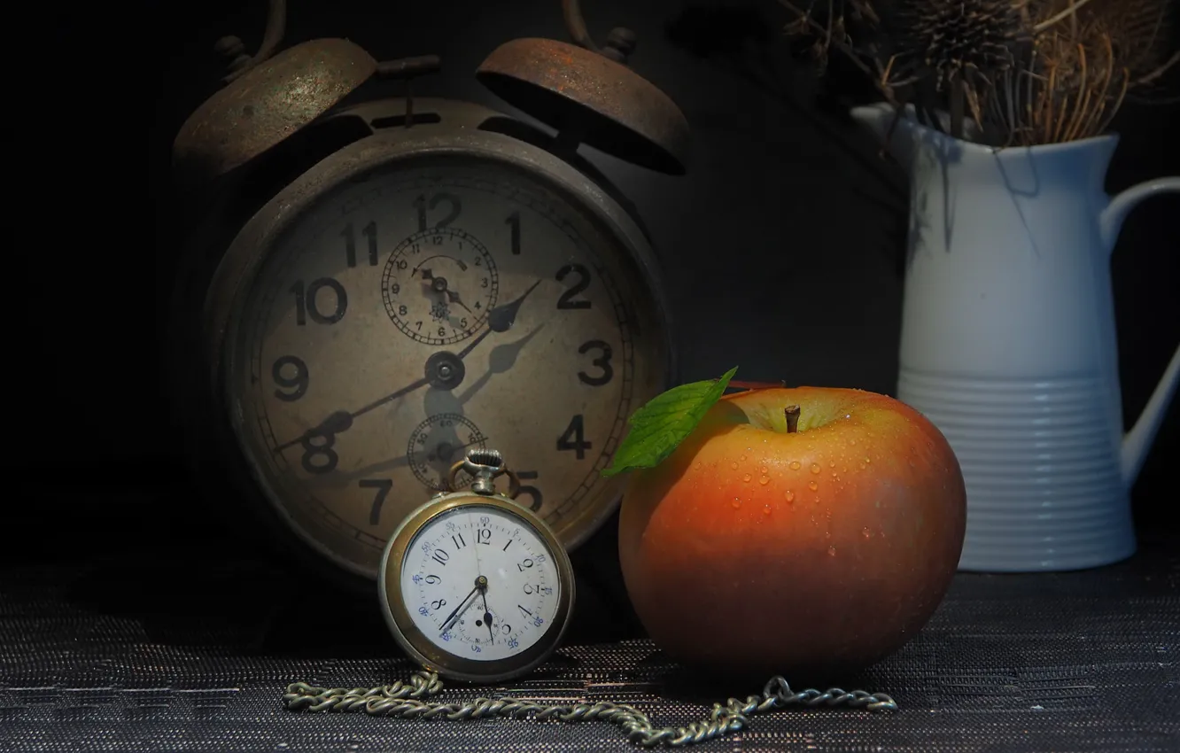 Как сделать часы apples. Сок часы фон.