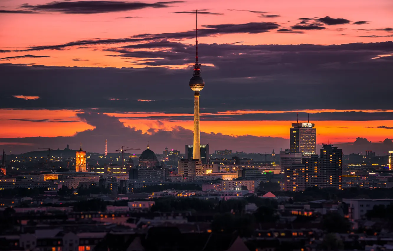 Фото обои twilight, Germany, sunset, dusk, Berlin, cityscape, Fernsehturm, TV Tower