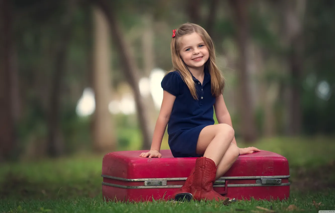 Фото обои дети, ситуация, чемодан