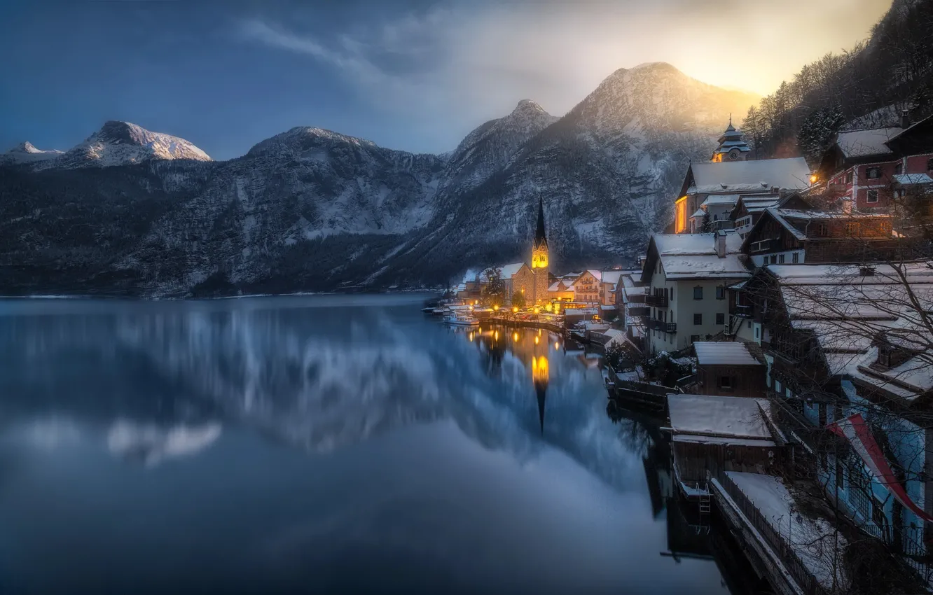 Фото обои свет, горы, город, озеро, Австрия, поселок