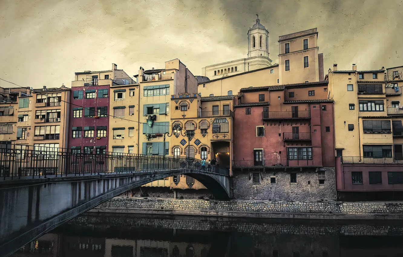 Фото обои Catalonia, Girona, Old Town Bridge