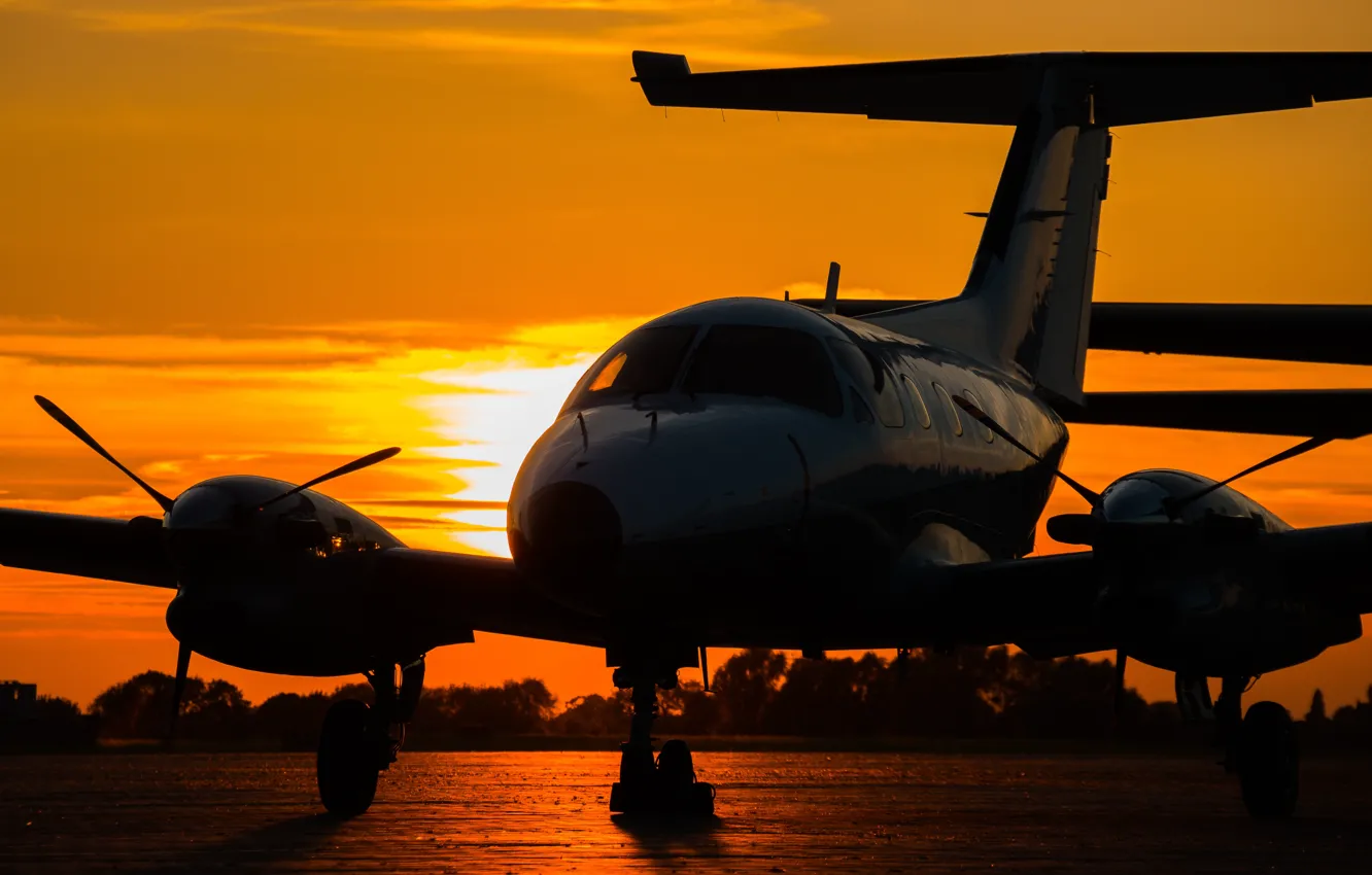 Фото обои закат, Embraer, EMB 121, Xingu, коммерческий самолет