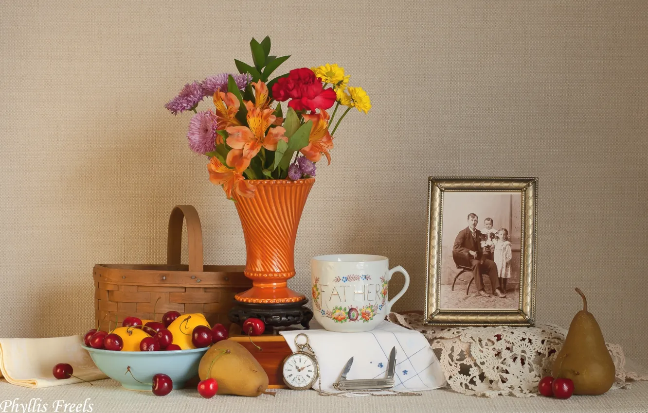 Фото обои цветы, вишня, лимон, фотография, часы, чашка, груша, натюрморт