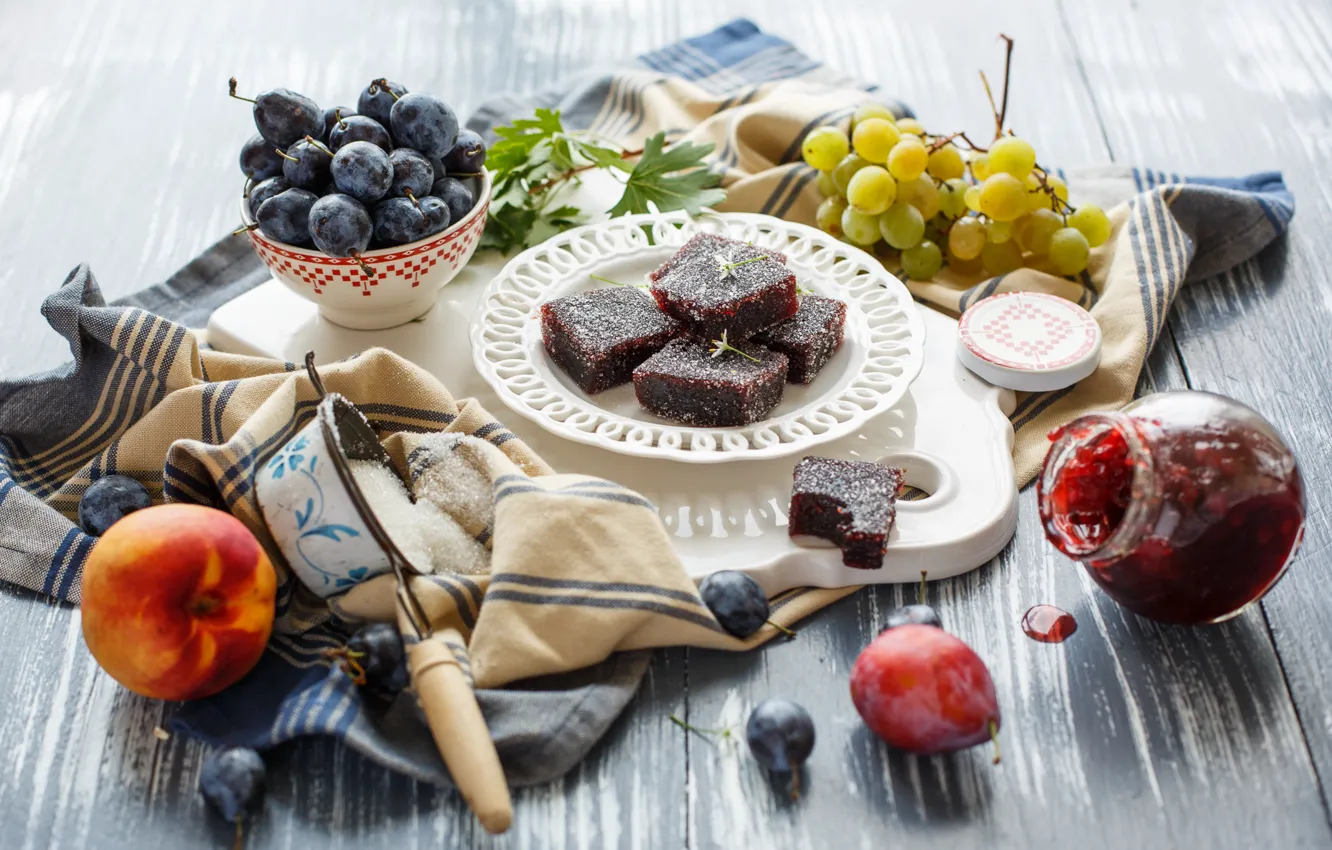 Фото обои ягоды, виноград, сахар, фрукты, натюрморт, сливы, персик, мармелад