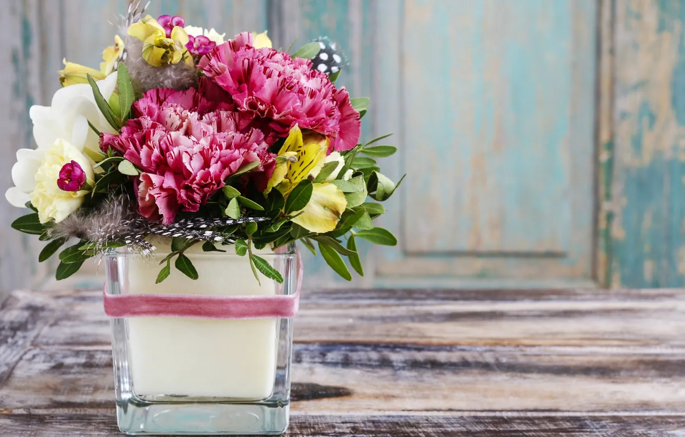 Фото обои цветы, букет, ваза, пионы, гвоздики