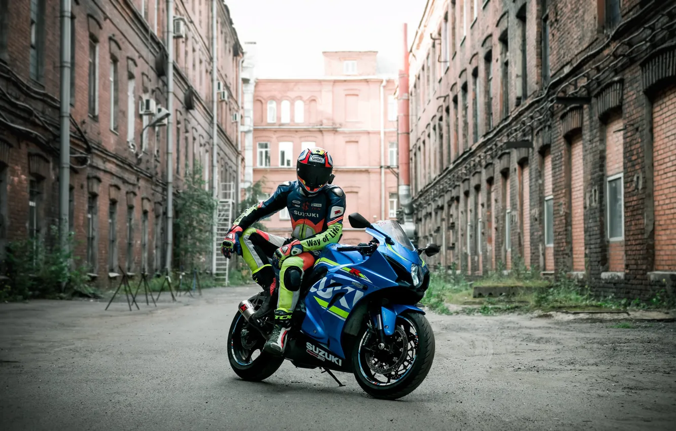 Фото обои Suzuki, Blue, GSX R1000, Motorcyclist