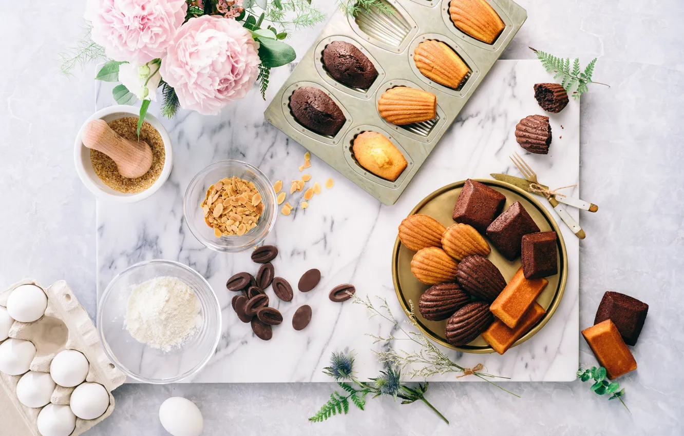 Фото обои яйца, пирожное, пионы, мадлен